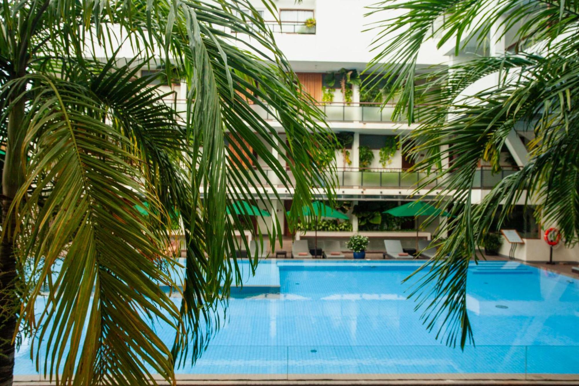 Hotel Somadevi Angkor Boutique And Resort Сием Реап Екстериор снимка